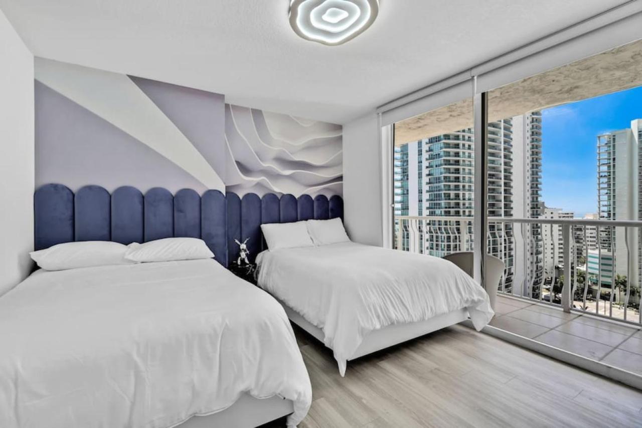 Miami Vice Oceanfront Sky Villa Extérieur photo