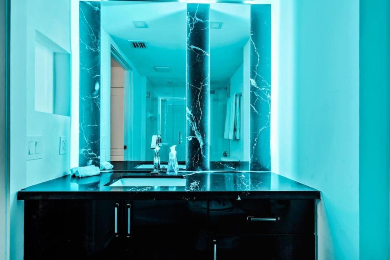 Miami Vice Oceanfront Sky Villa Extérieur photo
