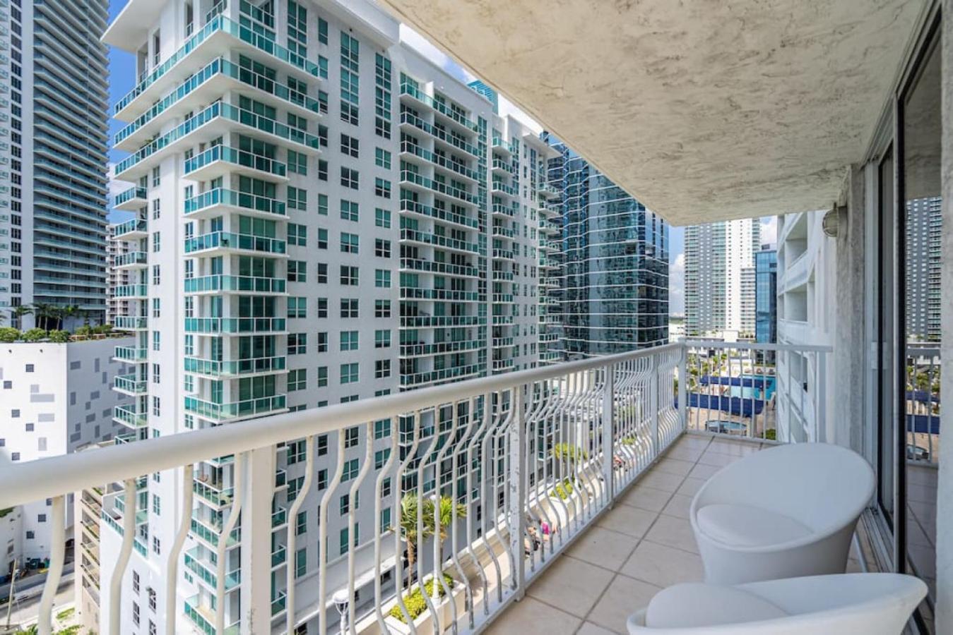 Miami Vice Oceanfront Sky Villa Extérieur photo